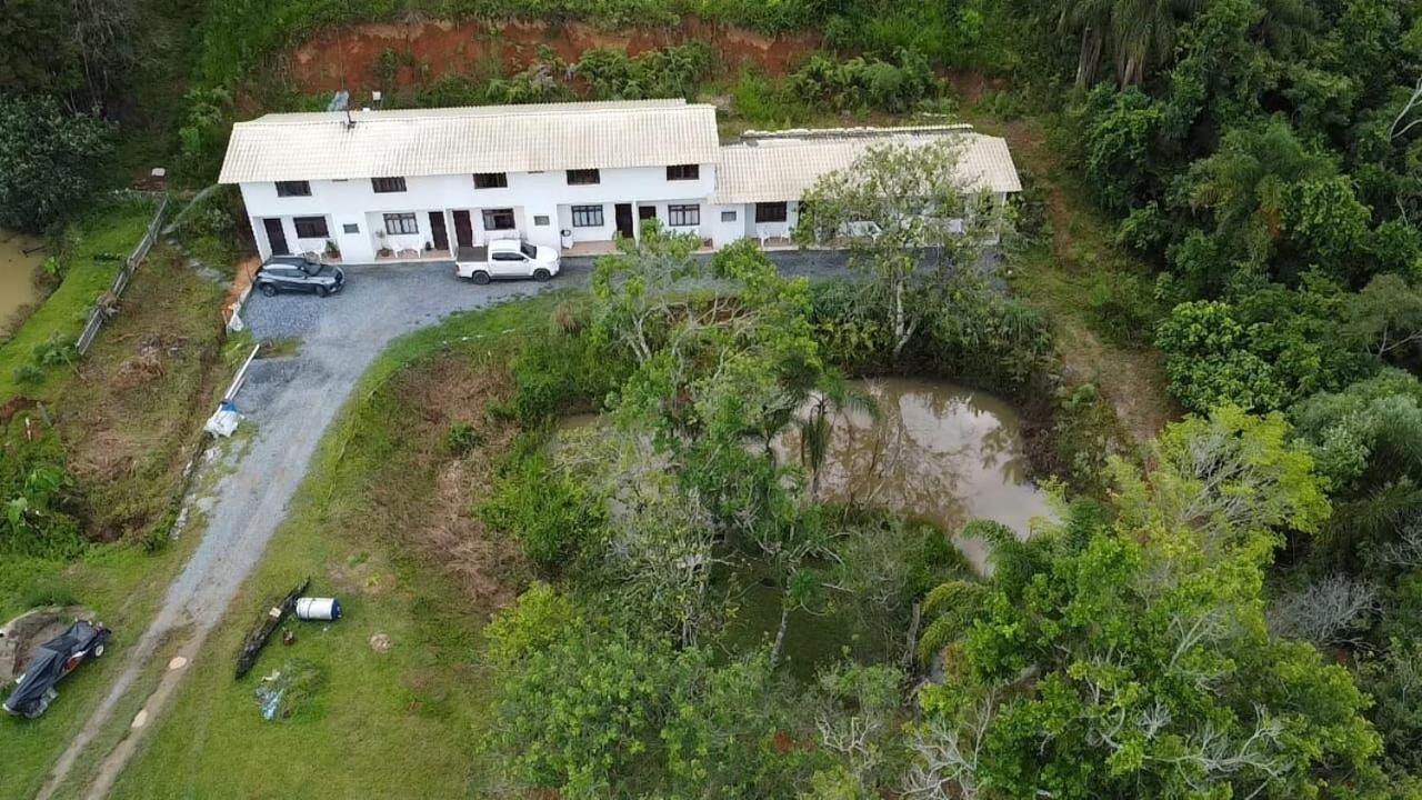 Hospedagem Mafli Lägenhet Barra do Trombudo Exteriör bild